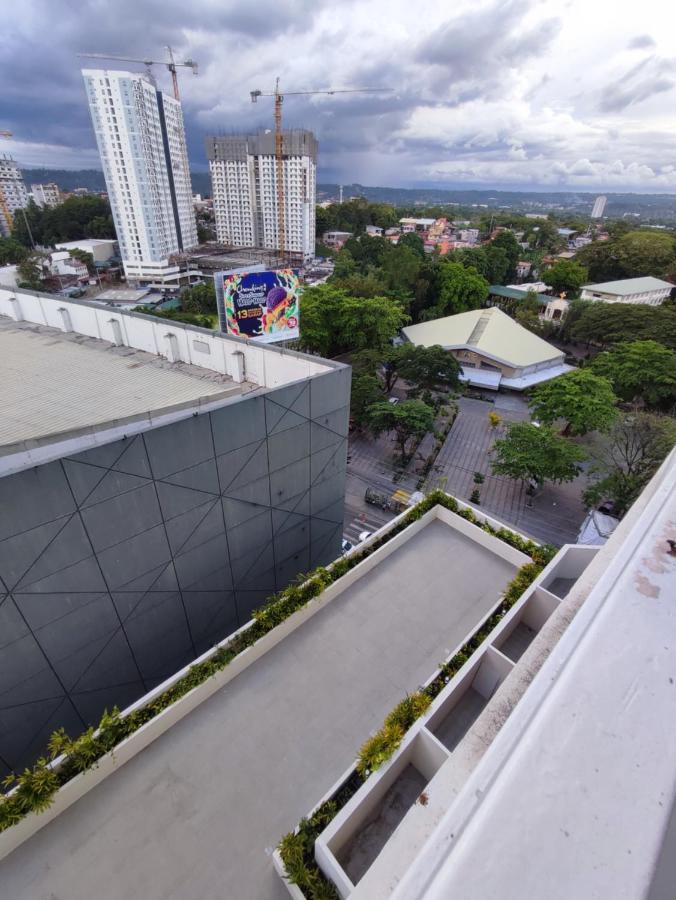 Апарт отель Inspiria Davao Экстерьер фото